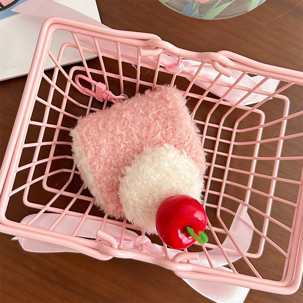 Plush Food Bag Charm — Pink Cake — Clip